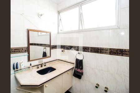 Apartamento à venda com 105m², 3 quartos e 1 vaga Apartamento à venda com 105m², 3 quartos e 1 vagaBanheiro Social