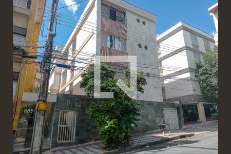 Apartamento à venda com 105m², 3 quartos e 1 vaga Apartamento à venda com 105m², 3 quartos e 1 vagaFachada