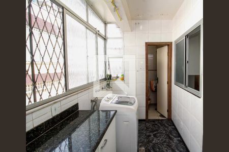 Apartamento à venda com 105m², 3 quartos e 1 vaga Apartamento à venda com 105m², 3 quartos e 1 vagaArea de Serviço