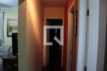 Apartamento à venda com 74m², 3 quartos e 2 vagasCorredor