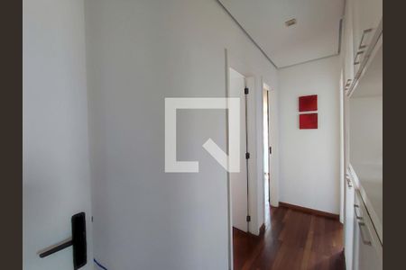 corredor de apartamento para alugar com 3 quartos, 85m² em Esplanada, Belo Horizonte