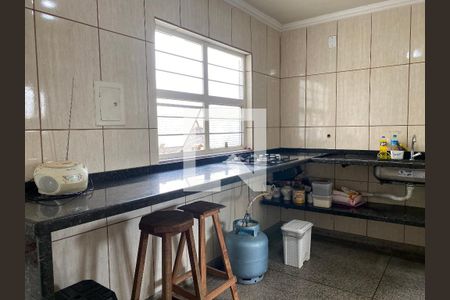 Apartamento para alugar com 130m², 2 quartos e sem vagaCozinha