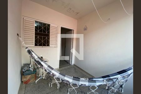 Apartamento para alugar com 130m², 2 quartos e sem vagaVaranda