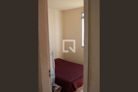 Quarto de apartamento à venda com 3 quartos, 49m² em Estância do Hibisco, Contagem