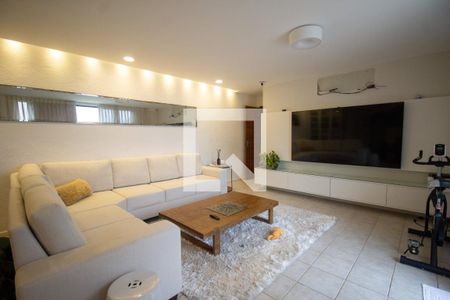 Apartamento para alugar com 180m², 3 quartos e 2 vagasSala