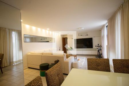 Apartamento para alugar com 180m², 3 quartos e 2 vagasSala