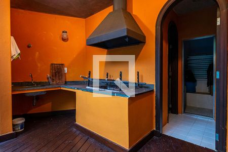 Casa para alugar com 420m², 4 quartos e 4 vagasQuintal - Churrasqueira