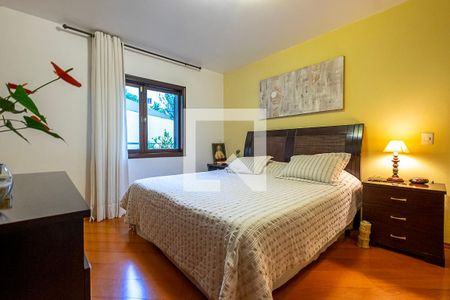 Casa para alugar com 420m², 4 quartos e 4 vagasSuíte 1