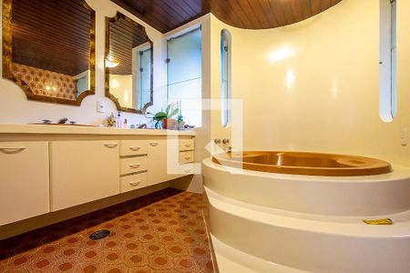 Casa para alugar com 420m², 4 quartos e 4 vagasSuíte 1 - Banheiro