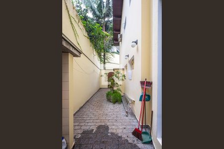 Casa para alugar com 420m², 4 quartos e 4 vagasÁrea de Serviço