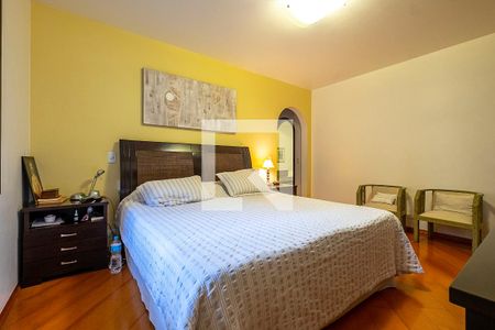 Casa para alugar com 420m², 4 quartos e 4 vagasSuíte 1