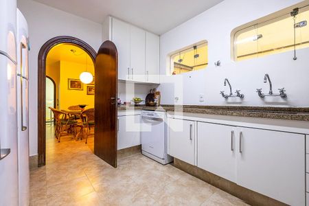 Casa para alugar com 420m², 4 quartos e 4 vagasCozinha