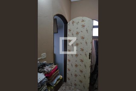 Closet de casa para alugar com 3 quartos, 150m² em Vila Maluf, Suzano