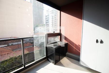 Varanda de kitnet/studio à venda com 1 quarto, 38m² em Cerqueira César, São Paulo