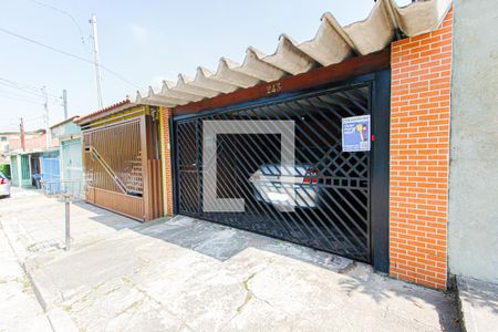 Casa à venda com 125m², 2 quartos e 2 vagas Casa à venda com 125m², 2 quartos e 2 vagasFachada