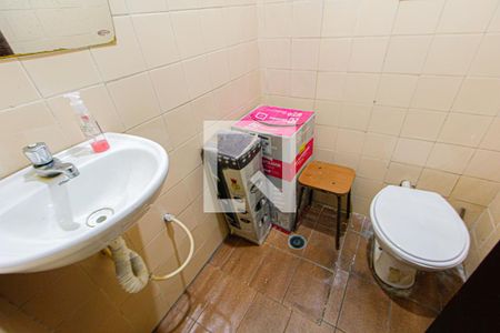 Casa à venda com 125m², 2 quartos e 2 vagas Casa à venda com 125m², 2 quartos e 2 vagasBanheiro Externo