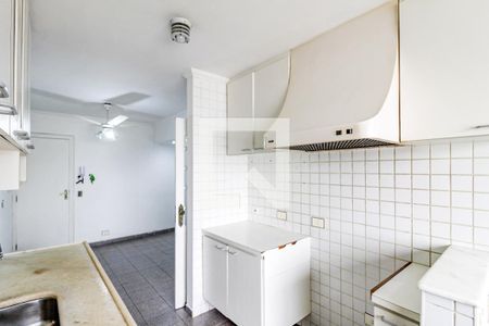 Apartamento à venda com 160m², 4 quartos e 2 vagas Apartamento à venda com 160m², 4 quartos e 2 vagasCozinha