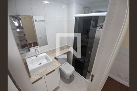 Banheiro suite de apartamento para alugar com 2 quartos, 81m² em Vila Amélia, São Paulo