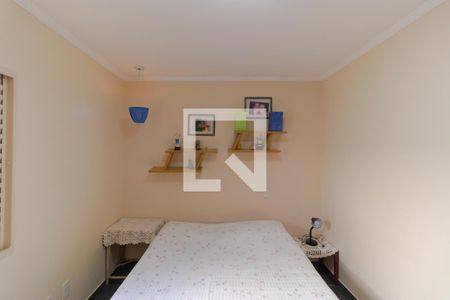 Casa à venda com 258m², 4 quartos e 3 vagas Casa à venda com 258m², 4 quartos e 3 vagasQuarto 01