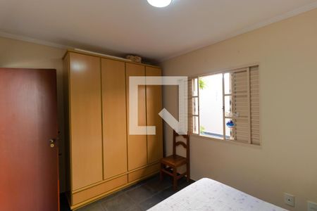 Casa à venda com 258m², 4 quartos e 3 vagas Casa à venda com 258m², 4 quartos e 3 vagasQuarto 01