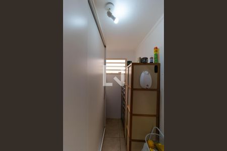 Casa à venda com 258m², 4 quartos e 3 vagas Casa à venda com 258m², 4 quartos e 3 vagasDespensa