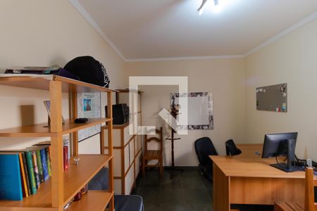 Casa à venda com 258m², 4 quartos e 3 vagas Casa à venda com 258m², 4 quartos e 3 vagasQuarto 02