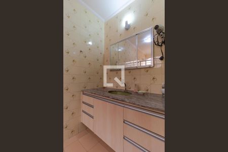 Casa à venda com 258m², 4 quartos e 3 vagas Casa à venda com 258m², 4 quartos e 3 vagasBanheiro da Suíte 01