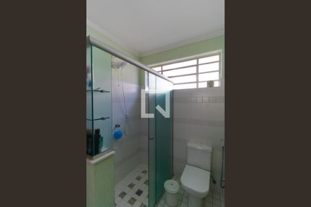 Casa à venda com 258m², 4 quartos e 3 vagas Casa à venda com 258m², 4 quartos e 3 vagasBanheiro 02