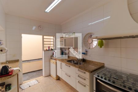 Casa à venda com 258m², 4 quartos e 3 vagas Casa à venda com 258m², 4 quartos e 3 vagasCozinha