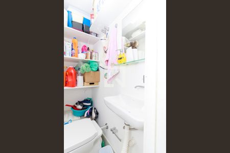 Apartamento à venda com 100m², 3 quartos e 1 vagaÁrea de Serviço - Banheiro