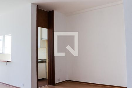 Sala de apartamento para alugar com 1 quarto, 66m² em Barra da Tijuca, Rio de Janeiro