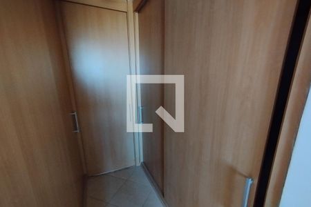 Apartamento para alugar com 200m², 3 quartos e 1 vagaArmário da Suíte