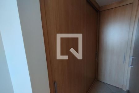 Apartamento para alugar com 200m², 3 quartos e 1 vagaArmário da Suíte