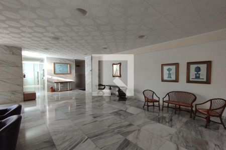 Apartamento para alugar com 200m², 3 quartos e 1 vagaHall do Prédio