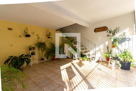 Casa à venda com 203m², 2 quartos e 2 vagasGaragem