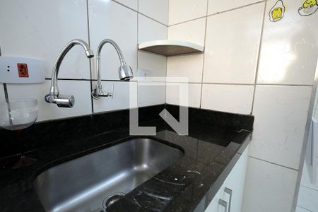 Cozinha de apartamento à venda com 2 quartos, 76m² em Baeta Neves, Santo André