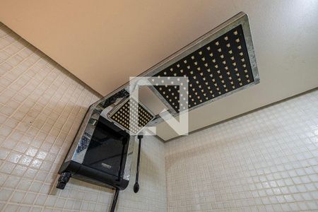 Banheiro de apartamento à venda com 1 quarto, 42m² em Vila Madalena, São Paulo