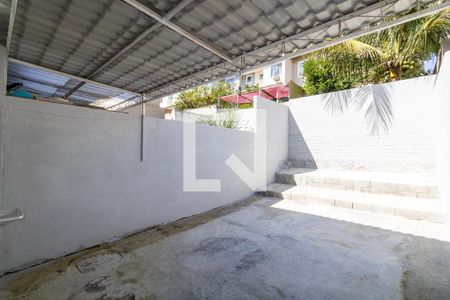 Casa à venda com 105m², 3 quartos e 1 vagaÁrea de Serviço