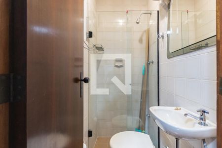 Apartamento à venda com 120m², 4 quartos e 2 vagasBanheiro quarto extra reversível