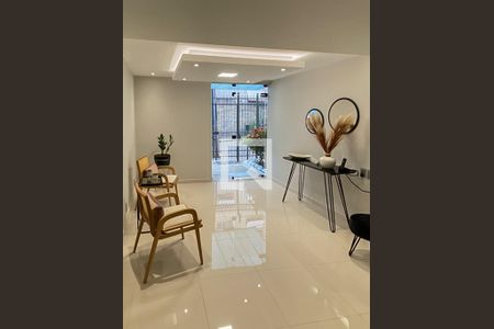 Apartamento à venda com 120m², 4 quartos e 2 vagasPortaria
