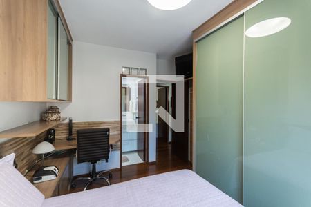 Apartamento à venda com 120m², 4 quartos e 2 vagasSuíte