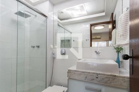 Apartamento à venda com 120m², 4 quartos e 2 vagasBanheiro da Suíte