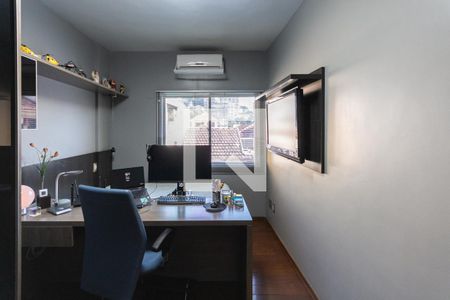 Apartamento à venda com 120m², 4 quartos e 2 vagasQuarto 2