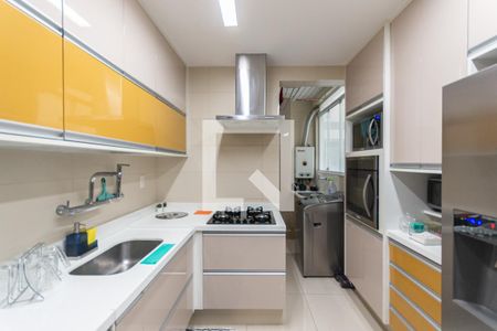 Apartamento à venda com 120m², 4 quartos e 2 vagasCozinha