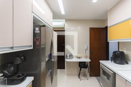 Apartamento à venda com 120m², 4 quartos e 2 vagasCozinha