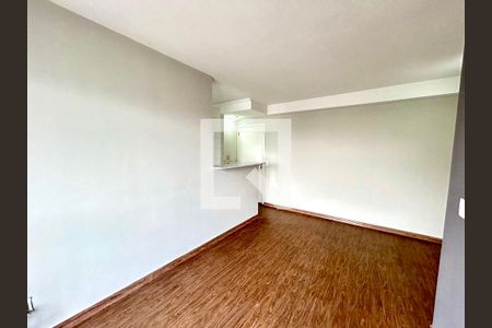 Sala de apartamento para alugar com 2 quartos, 63m² em Jardim Flor da Montanha, Guarulhos