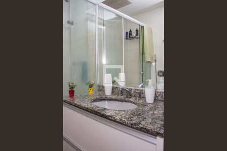 Apartamento à venda com 88m², 3 quartos e 2 vagasBanheiro Social