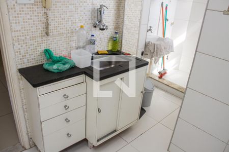 Cozinha de apartamento para alugar com 1 quarto, 50m² em Madureira, Rio de Janeiro