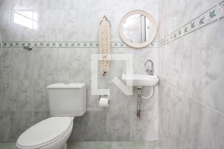 Casa à venda com 386m², 3 quartos e 4 vagasBanheiro de serviço