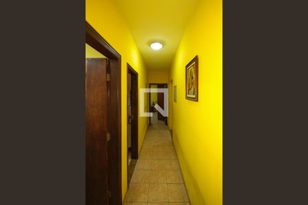 Casa à venda com 386m², 3 quartos e 4 vagasCorredor